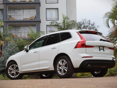 β‘ 2018 Volvo XC60 Momentum D4 β Pure Scandinavian Elegance