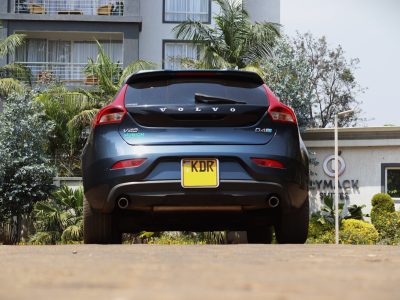 πΉ 2017 Volvo V40 β Dynamic Hatchback in Blue π