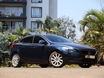2016 Volvo V40 T4 Blue β Premium Hatchback with Turbocharged Power & Scandinavian Luxury