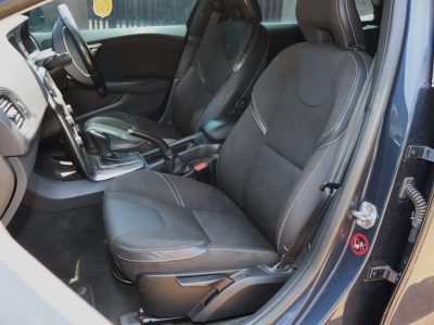 2016 Volvo V40 T4 Blue β Premium Hatchback with Turbocharged Power & Scandinavian Luxury