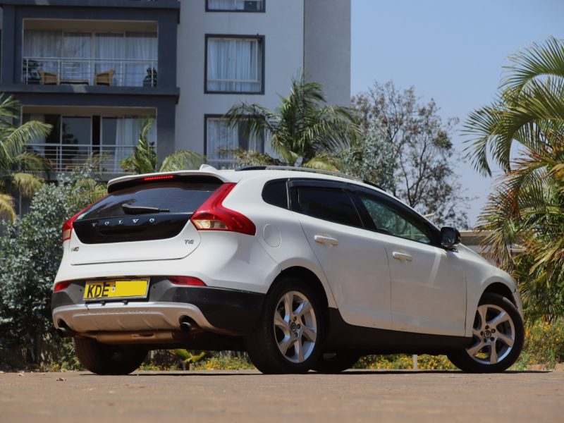2014 Volvo V40 Cross Country White – Rugged Elegance Meets Scandinavian Safety