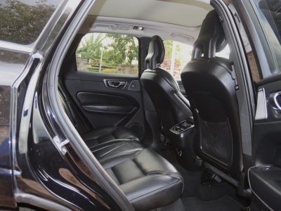 π 2018 Volvo XC60 D4 Inscription β Black
