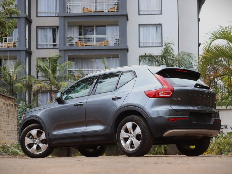 π 2018 Volvo XC40 Grey | 2000CC Petrol | Luxury Compact SUV