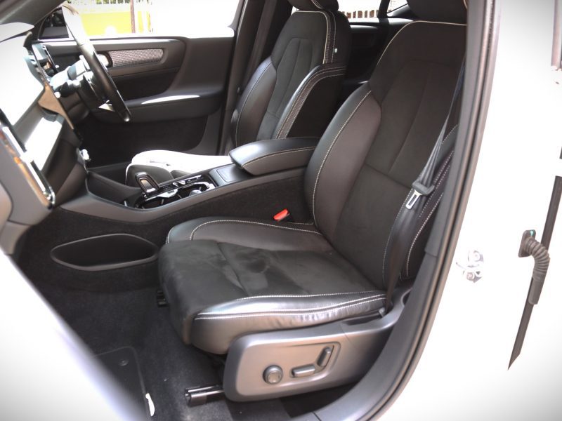 π 2018 Volvo XC40 β White | 2000CC Petrol | Compact Luxury SUV