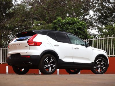 🚙 2018 Volvo XC40 – White | 2000CC Petrol | Compact Luxury SUV