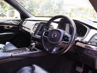 ⚪ 2018 Volvo XC90 T6 – White | The Flagship Luxury SUV That Defines Elegance