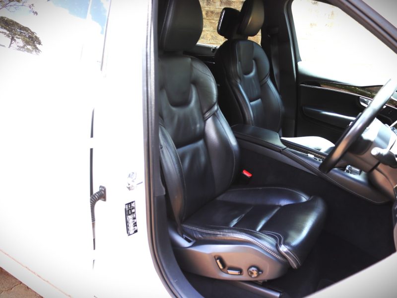 ⚪ 2018 Volvo XC90 T6 – White | The Flagship Luxury SUV That Defines Elegance