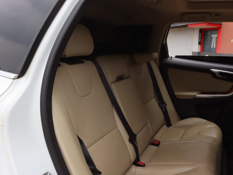 🚙 VOLVO XC60 D4 | YOM 2017 | 2000CC DIESEL | ELEGANCE REDEFINED 🚙