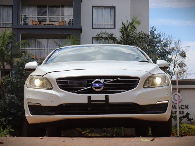 🤍 VOLVO S60 D4 2018 | SCANDINAVIAN LUXURY MEETS DIESEL POWER 🤍