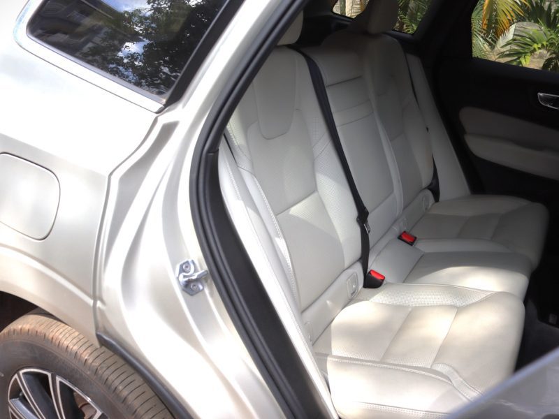 🥇 2018 VOLVO XC60 D4 INSCRIPTION — BRONZE LUXURY REDEFINED ✨🚘