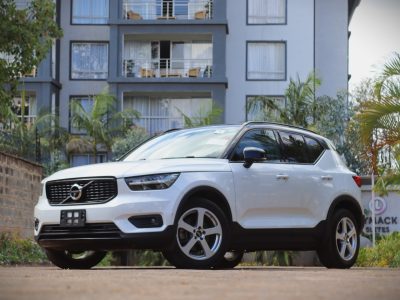 🤍 2018 VOLVO XC40 R-DESIGN WHITE | SPORTY ELEGANCE, SCANDINAVIAN POWER 🚙✨