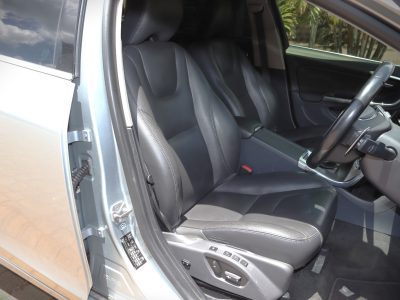 🚗 2015 VOLVO V60 T4 SILVER | SCANDINAVIAN ELEGANCE MEETS SPORTY PERFORMANCE ✨