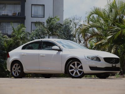 ⚪ 2018 VOLVO S60 D4 – WHITE | EXECUTIVE SEDAN • DIESEL-TURBO • SCANDINAVIAN LUXURY