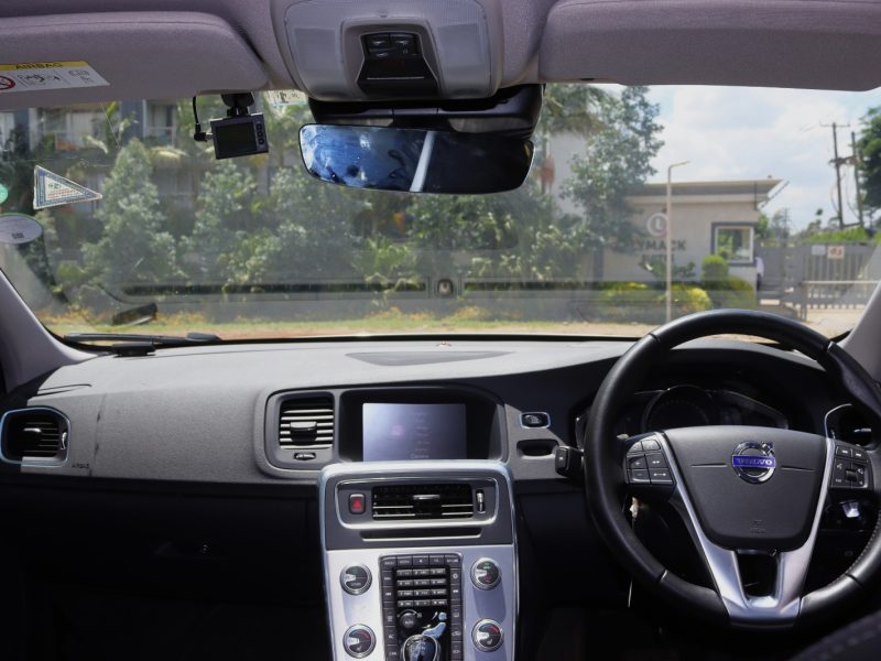 ⚪ 2018 VOLVO S60 D4 – WHITE | EXECUTIVE SEDAN • DIESEL-TURBO • SCANDINAVIAN LUXURY