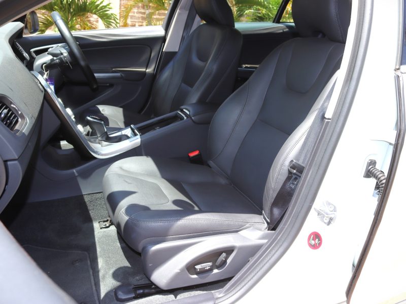 ⚪ 2018 VOLVO S60 D4 – WHITE | EXECUTIVE SEDAN • DIESEL-TURBO • SCANDINAVIAN LUXURY