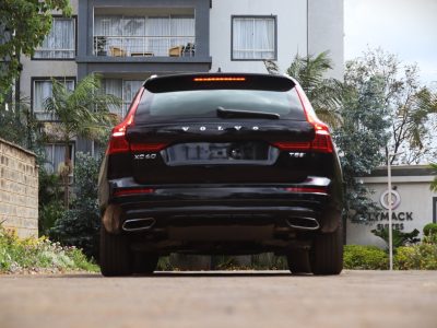 ⚫ 2018 VOLVO XC60 R-DESIGN T5 – BLACK | 2000CC TURBO • SPORT LUXURY SUV • PREMIUM PERFORMANCE