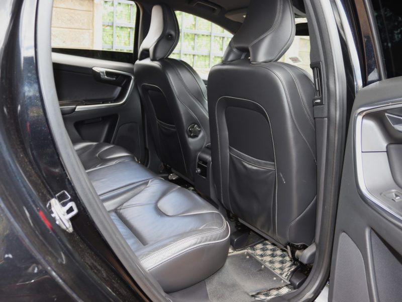 Volvo XC60 R-Design – YOM 2014 | 2000CC Petrol Turbo Sporty • Powerful • Scandinavian Luxury