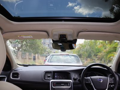 Volvo V60 Cross Country – YOM 2018 | 2000CC Diesel Adventure • Comfort • Scandinavian Precision