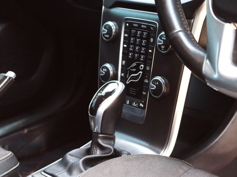 🔥 VOLVO V40 D4 – 2017 | Sporty Red Hatchback with a Powerful 2000CC Diesel Engine Compact Luxury • Dynamic Performance • Eye-Catching Red Finish