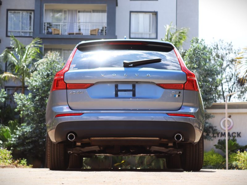 💙 VOLVO XC60 – 2018 | Elegant Blue SUV with 2000CC Diesel Twin-Turbo Power Luxury • Performance • Scandinavian Design