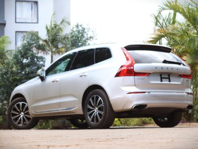 ✨ VOLVO XC60 T5 – YOM 2018 | Elegant Silver with a Powerful 2000CC Petrol Engine Scandinavian Luxury • Smooth Performance • Advanced Safety