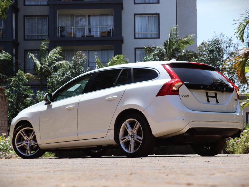 🤍 2018 VOLVO V60 T3 – WHITE | 1500CC PETROL TURBO • PREMIUM WAGON • SCANDINAVIAN DESIGN
