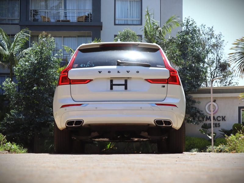 đ¤ 2018 VOLVO XC60 INSCRIPTION â WHITE | 2000CC DIESEL TURBO ⢠PANORAMIC SUNROOF ⢠HARMAN KARDON AUDIO