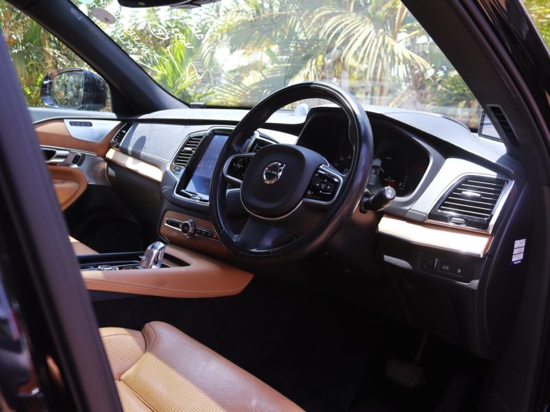 🖤 2019 VOLVO XC90 T8 – ELEGANT BLACK | 2000CC PETROL TWIN-TURBO • PLUG-IN HYBRID • FLAGSHIP SCANDINAVIAN LUXURY SUV