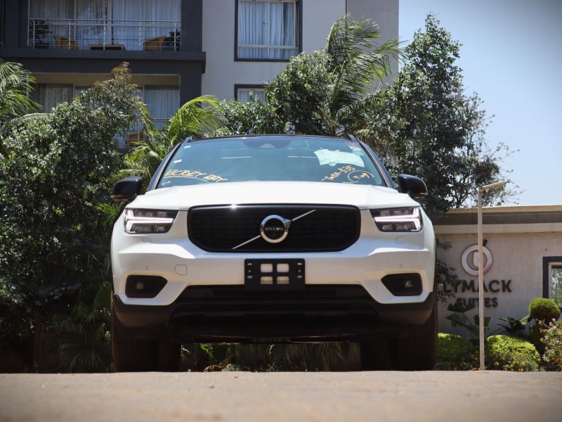 🚗 WHITE 2020 VOLVO XC40 R-DESIGN – 2000CC PETROL TURBO | SPORTY • LUXURY • PERFORMANCE