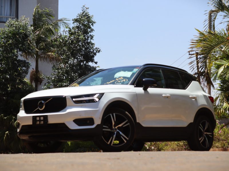 🚗 WHITE 2020 VOLVO XC40 R-DESIGN – 2000CC PETROL TURBO | SPORTY • LUXURY • PERFORMANCE