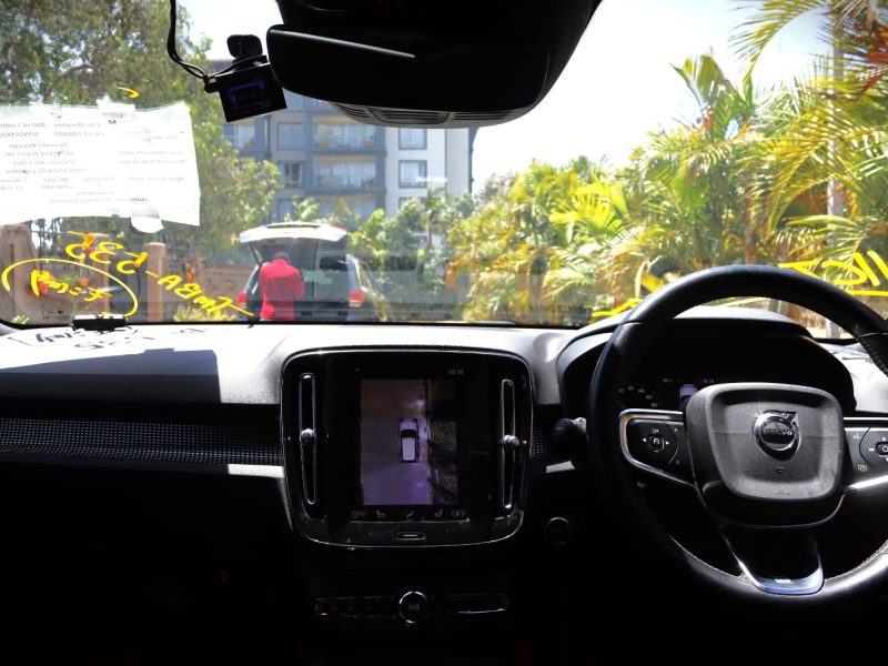 🚗 WHITE 2020 VOLVO XC40 R-DESIGN – 2000CC PETROL TURBO | SPORTY • LUXURY • PERFORMANCE