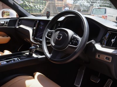 🚙 2020 Volvo XC60 INSCRIPTION – WHITE | 2000CC DIESEL TURBO • SUNROOF • HARMAN KARDON • POLESTAR