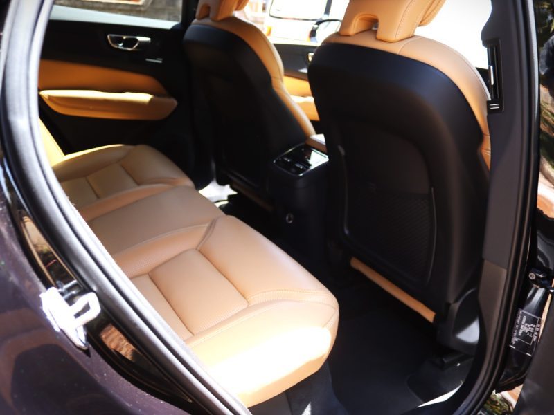 🚙 2022 VOLVO XC60 B5 MILD-HYBRID – LUXURY SUV • AWD PERFORMANCE • SCANDINAVIAN DESIGN • ADVANCED SAFETY