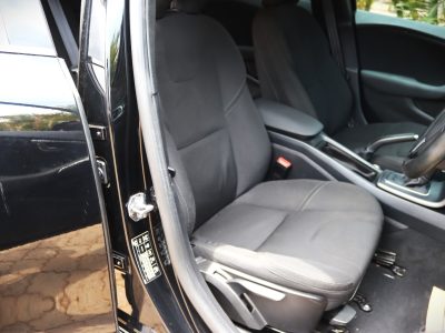 🚗 2019 VOLVO V40 T2 – BLACK | 1500CC PETROL TURBO • PREMIUM HATCHBACK • SPORTY • SAFE • EFFICIENT