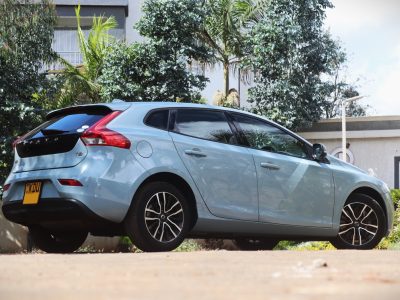 🚗 2017 VOLVO V40 T2 – 1500CC PETROL TURBO • LUXURY • COMPACT HATCHBACK