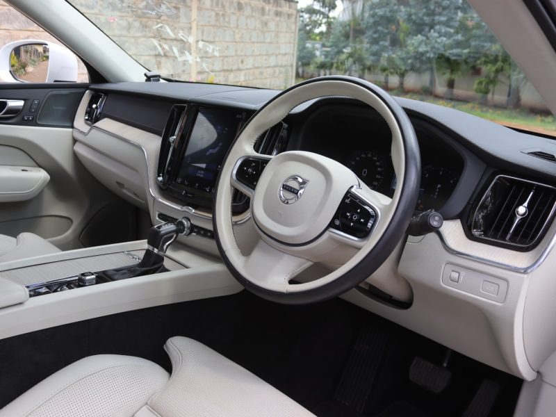 🚗 2020 VOLVO XC60 D4 INSCRIPTION – 2000CC DIESEL TURBO • LUXURY • PANORAMIC SUNROOF