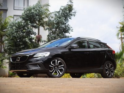 🚗 2019 VOLVO V40 CROSS COUNTRY T5 – BLACK • 2000CC TURBO • AWD • LUXURY CROSSOVER
