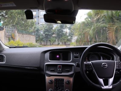 🚗 2019 VOLVO V40 CROSS COUNTRY T5 – BLACK • 2000CC TURBO • AWD • LUXURY CROSSOVER