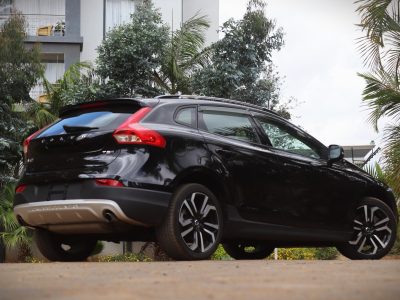 🚗 2019 VOLVO V40 CROSS COUNTRY T5 – BLACK • 2000CC TURBO • AWD • LUXURY CROSSOVER