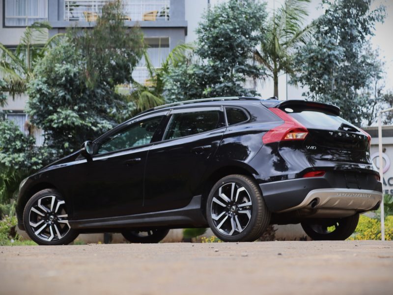 🚗 2019 VOLVO V40 CROSS COUNTRY T5 – BLACK • 2000CC TURBO • AWD • LUXURY CROSSOVER