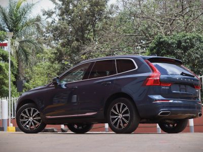 🚗 2020 VOLVO XC60 D4 INSCRIPTION – BLUE • 2000CC DIESEL • BOWERS & WILKINS • MASSAGE SEATS