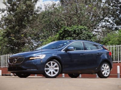 🚗 2020 VOLVO V40 T3 – BLUE • 1500CC TURBO • MOONROOF • HARMAN KARDON