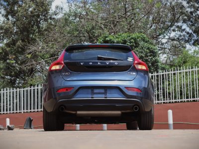 🚗 2020 VOLVO V40 T3 – BLUE • 1500CC TURBO • MOONROOF • HARMAN KARDON