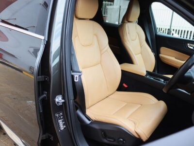 🚗 2020 VOLVO XC60 T5 NEW MODEL – ELEGANT GREEN • 2000CC PETROL TURBO • LUXURY SUV