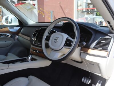 🚗 2019 VOLVO XC90 T8 INSCRIPTION – ELEGANT WHITE • 2000CC TWIN-CHARGED PLUG-IN HYBRID • ULTRA-LUXURY 7-SEATER SUV
