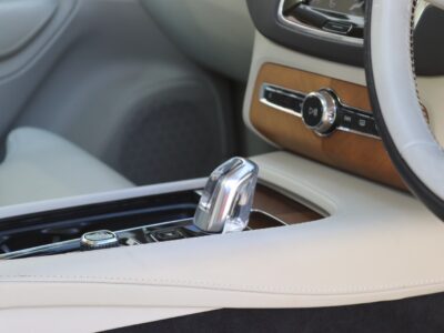 🚗 2019 VOLVO XC90 T8 INSCRIPTION – ELEGANT WHITE • 2000CC TWIN-CHARGED PLUG-IN HYBRID • ULTRA-LUXURY 7-SEATER SUV