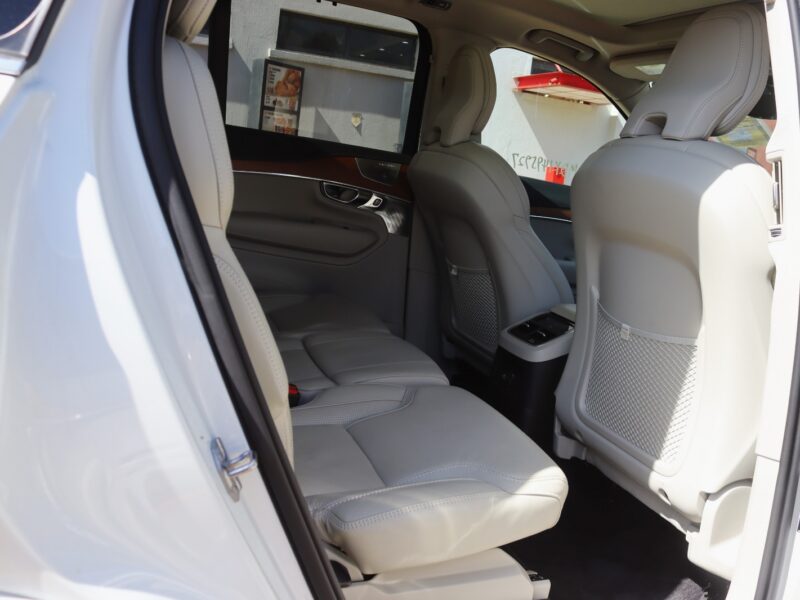 🚗 2019 VOLVO XC90 T8 INSCRIPTION – ELEGANT WHITE • 2000CC TWIN-CHARGED PLUG-IN HYBRID • ULTRA-LUXURY 7-SEATER SUV