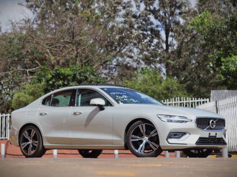 🚗 2020 VOLVO S60 T5 INSCRIPTION – ELEGANT BRONZE • 2000CC PETROL TURBO • EXECUTIVE LUXURY SEDAN