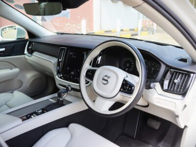🚗 2020 VOLVO S60 T5 INSCRIPTION – ELEGANT BRONZE • 2000CC PETROL TURBO • EXECUTIVE LUXURY SEDAN