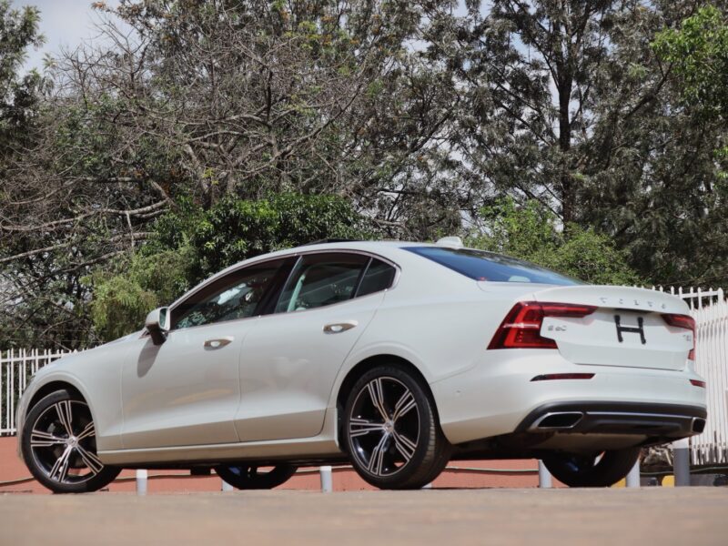 🚗 2020 VOLVO S60 T5 INSCRIPTION – ELEGANT BRONZE • 2000CC PETROL TURBO • EXECUTIVE LUXURY SEDAN